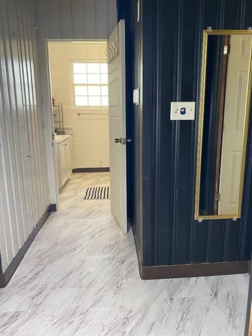 Cozy Home, King Bed, 3 Bedrooms,Close To Downtown Beaches Towncenter Джаксънвил Екстериор снимка