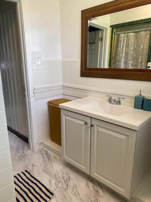 Cozy Home, King Bed, 3 Bedrooms,Close To Downtown Beaches Towncenter Джаксънвил Екстериор снимка