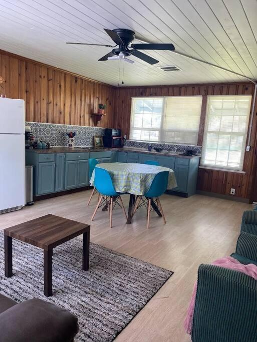 Cozy Home, King Bed, 3 Bedrooms,Close To Downtown Beaches Towncenter Джаксънвил Екстериор снимка